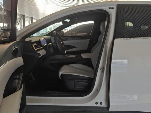 BYD Seal 06 — Фото автомобиля 9