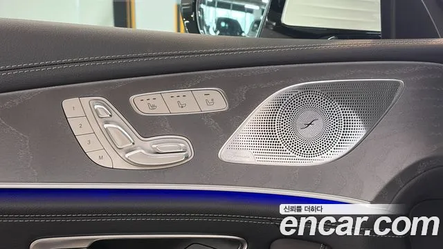 Mercedes-Benz AMG GT 4 двери 43 4MATIC+ — Фото автомобиля 15