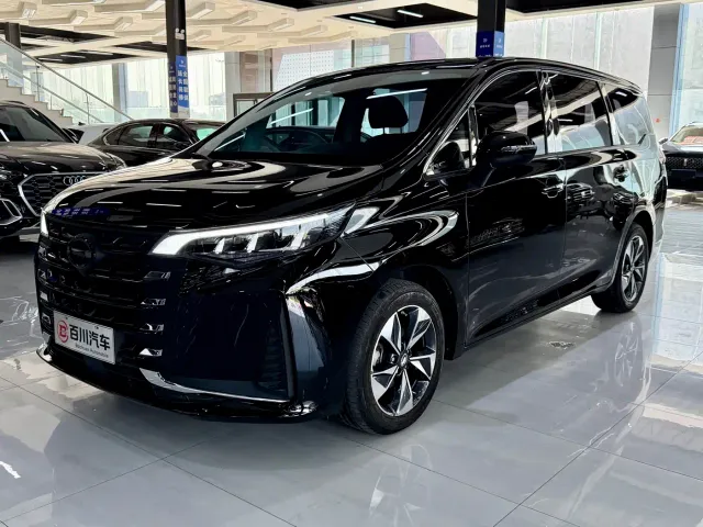 Фотография автомобиля — GAC Trumpchi M6