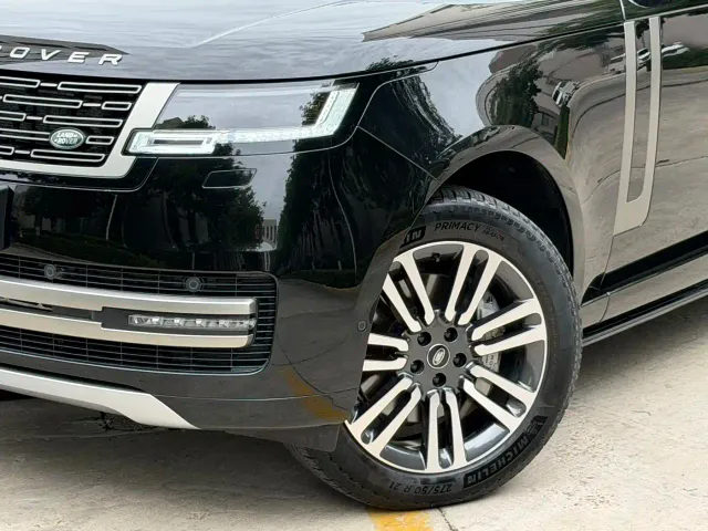 Land Rover Range Rover — Фото автомобиля 14