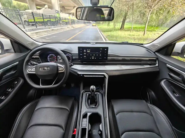 Geely Vision X6 — Фото автомобиля 12