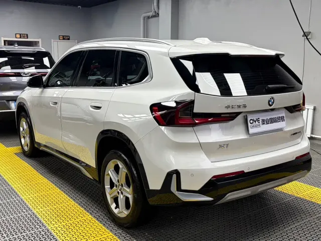 BMW X1 — Фото автомобиля 4