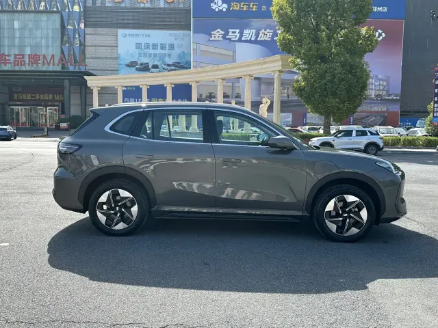 Geely Galaxy E5 — Фото автомобиля 4