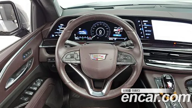 Cadillac Escalade Escalade 5 поколение — Фото автомобиля 12