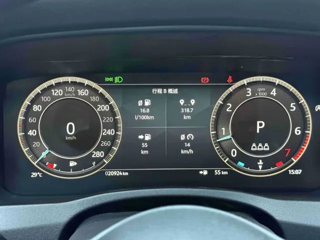Jaguar XEL — Фото автомобиля 12