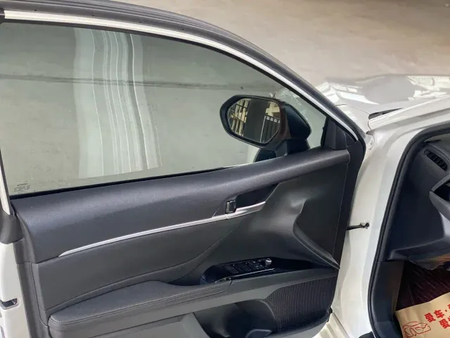 Toyota Camry — Фото автомобиля 14