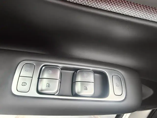 Changan Qiyuan Q05 — Фото автомобиля 16