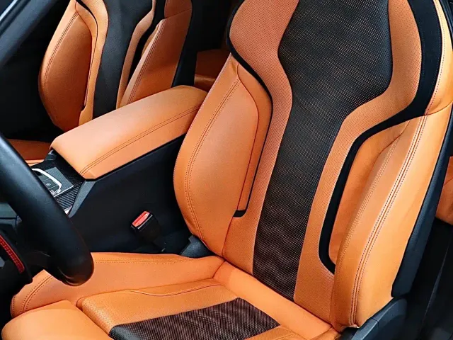BMW M4 — Фото автомобиля 12