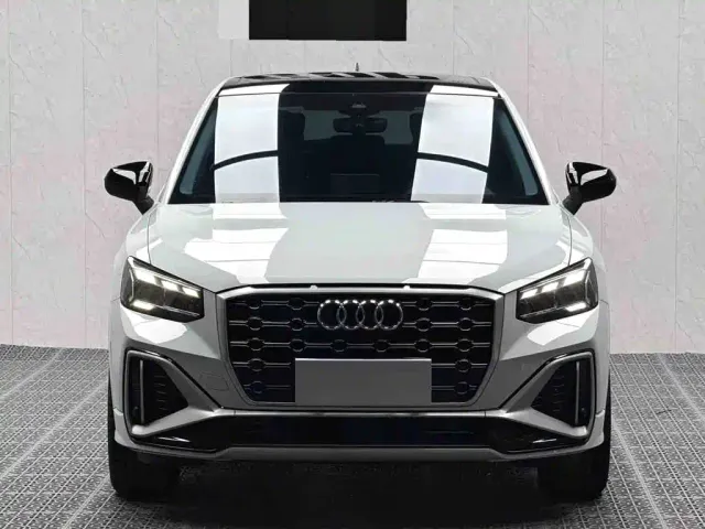 Audi Q2L — Фото автомобиля 2