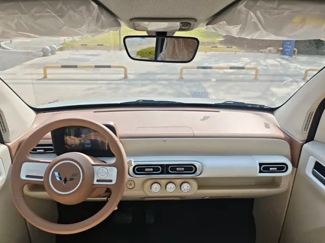 Wuling Hongguang Mini EV — Фото автомобиля 27