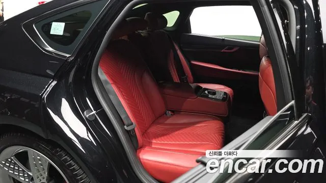 Genesis G80 Бензин 3.5 турбо AWD — Фото автомобиля 10