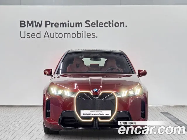 BMW iX — Фото автомобиля 3