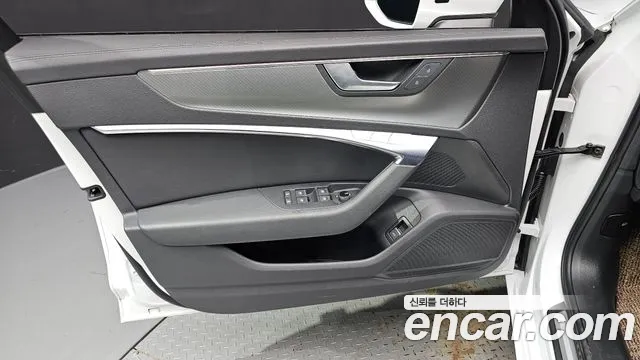 Audi A6 C8 — Фото автомобиля 13