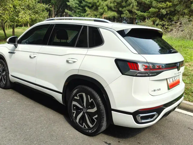 Volkswagen Tayron GTE Plug-in Hybrid — Фото автомобиля 5