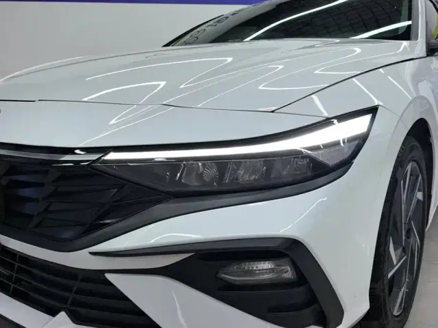 Hyundai Elantra — Фото автомобиля 5