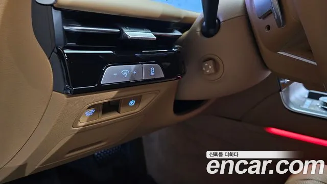Genesis G80 Бензин 2.5 турбо AWD — Фото автомобиля 24