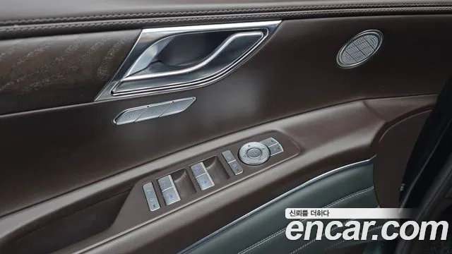 Genesis GV80 — Фото автомобиля 25