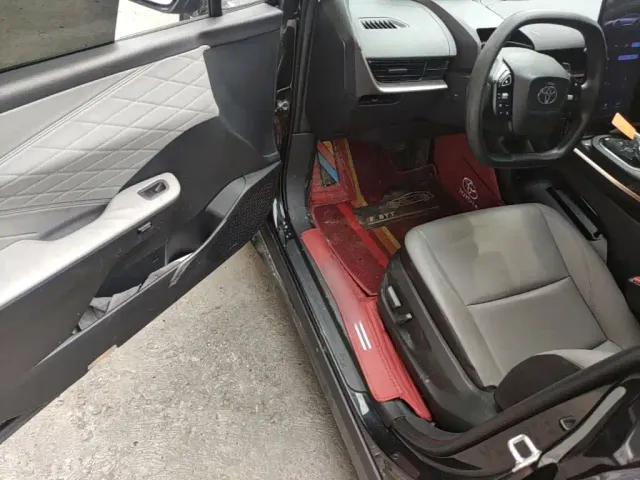 Toyota bZ3 — Фото автомобиля 11
