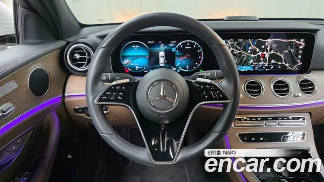 Mercedes-Benz E-Class — Фото автомобиля 13