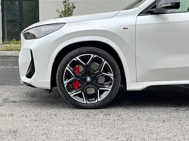 BMW X1 — Фото автомобиля 5