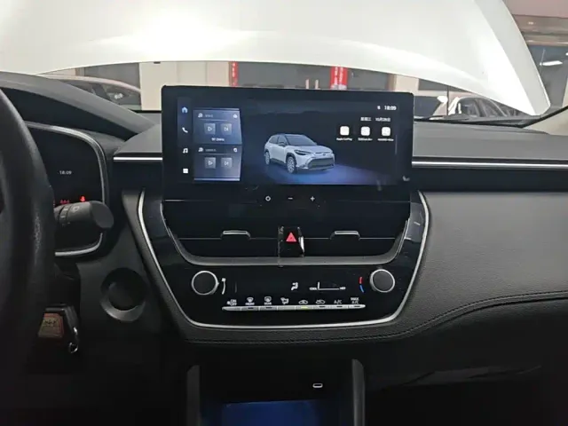 Toyota Frontlander — Фото автомобиля 12