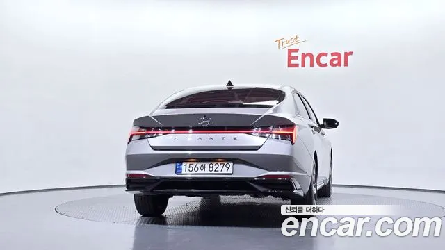 Hyundai Avante CN7 — Фото автомобиля 4
