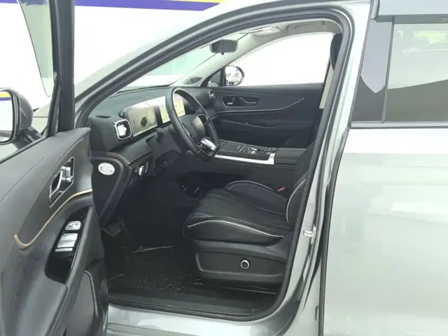 Chery Tiggo 9 — Фото автомобиля 9