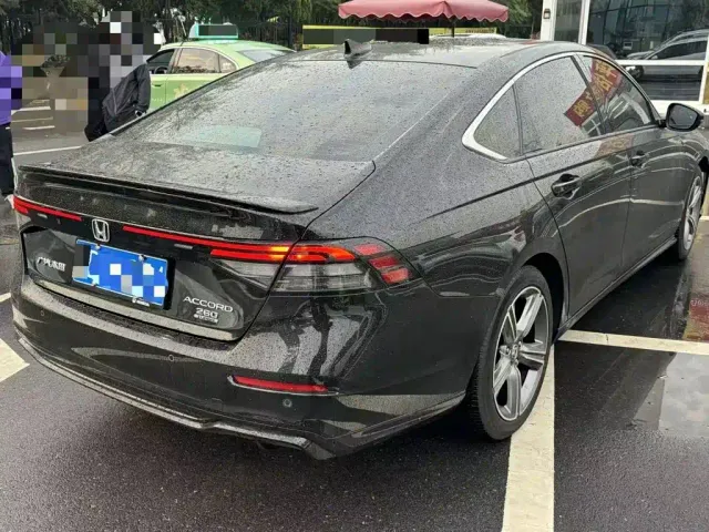 Honda Accord — Фото автомобиля 6