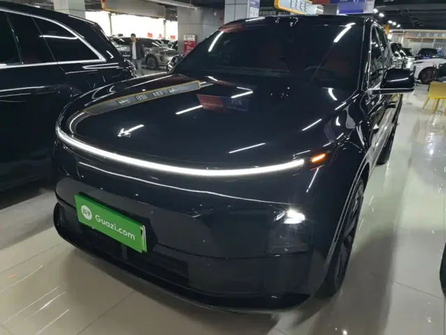 Фотография автомобиля — Li Auto L6