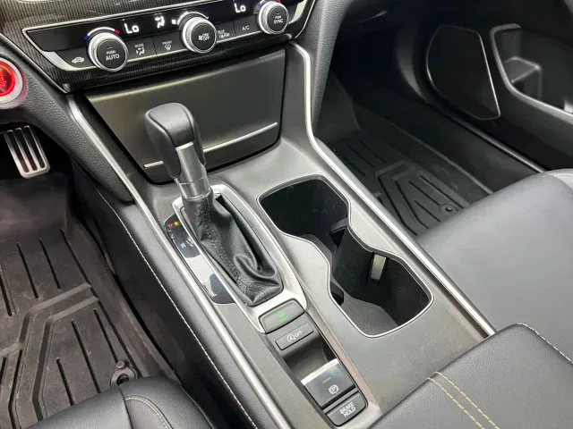 Honda Accord — Фото автомобиля 5