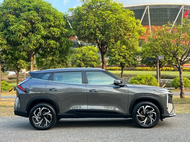 Geely Boyue — Фото автомобиля 4