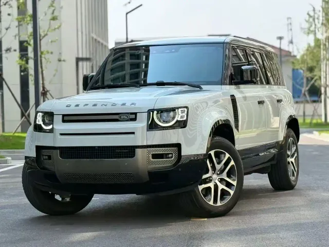 Фотография автомобиля — Land Rover Defender