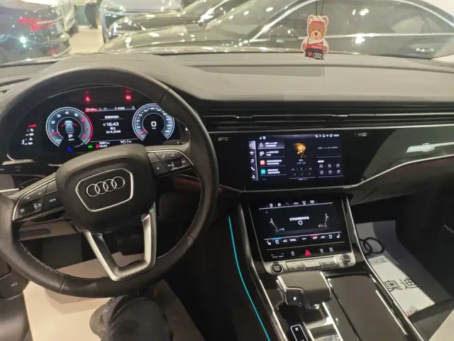 Audi Audi Q8 2024 55 TFSI Luxury Sport — Фото автомобиля 8