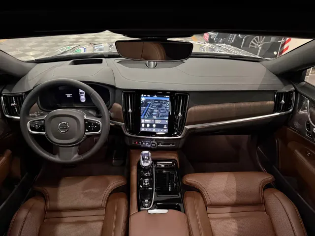 Volvo S90 — Фото автомобиля 7