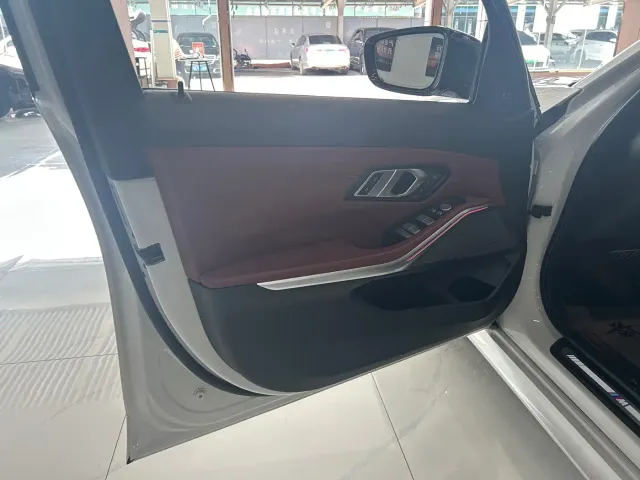 BMW 3 Series — Фото автомобиля 7