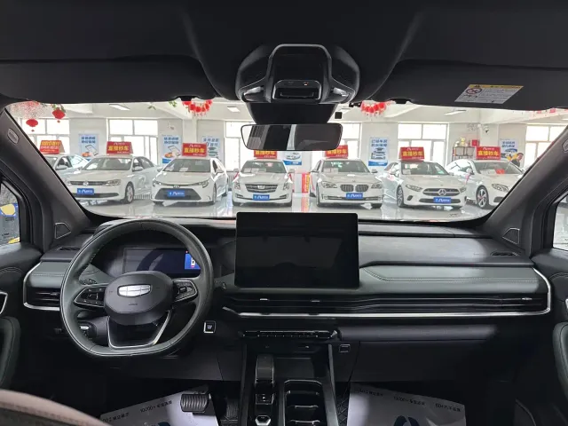 Geely Haoyue L — Фото автомобиля 11