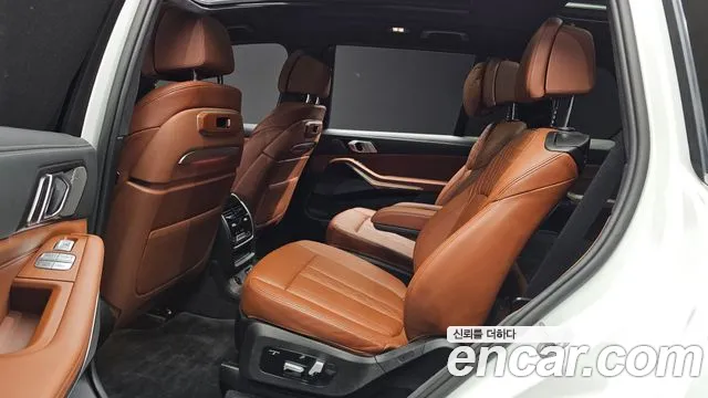 BMW X7 — Фото автомобиля 12