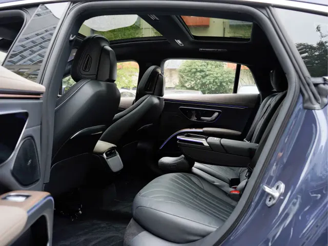Mercedes-Benz EQS — Фото автомобиля 12