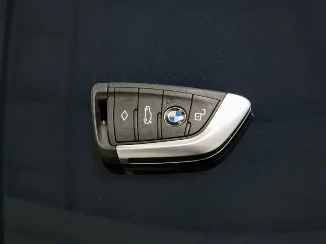BMW 3 Series — Фото автомобиля 19