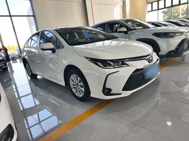 Toyota Corolla — Фото автомобиля 4