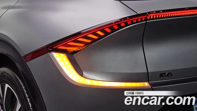 Kia EV6 — Фото автомобиля 8