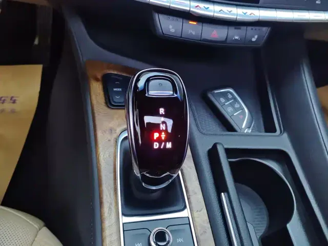 Cadillac CT5 — Фото автомобиля 16