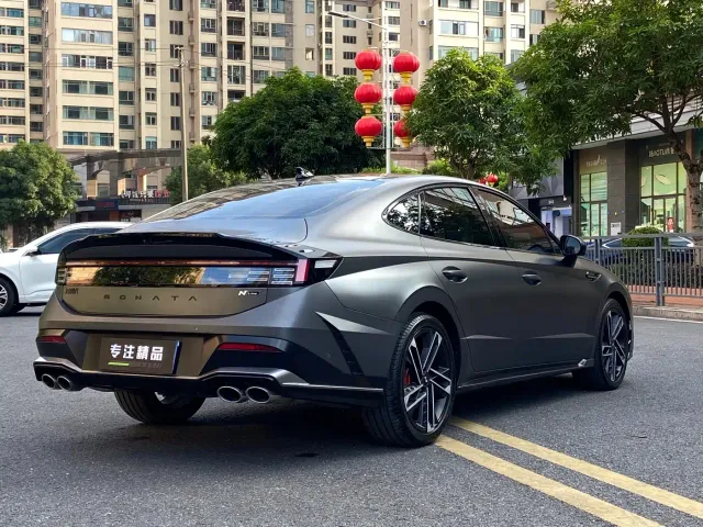 Hyundai Sonata — Фото автомобиля 9