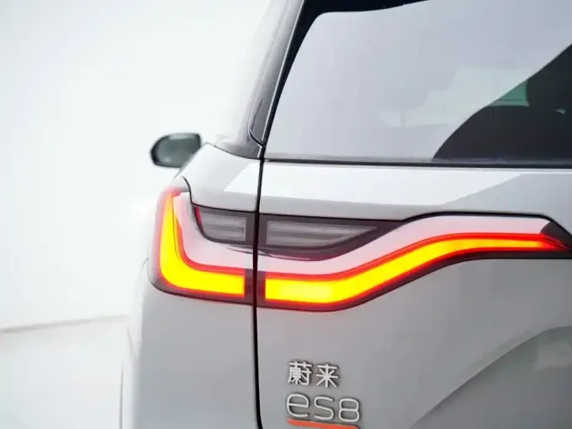 NIO NIO ES8 2022 Model 75kWh 6-Seater — Фото автомобиля 15