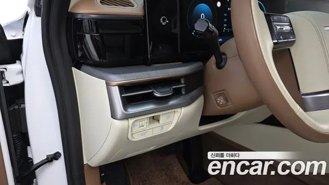 Hyundai Grandeur Grandeur (GN7) 2.5 Бензин 2WD — Фото автомобиля 13