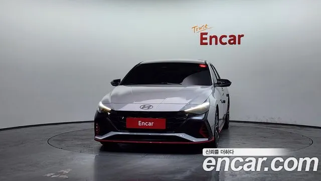 Hyundai AVANTE — Фото автомобиля 3