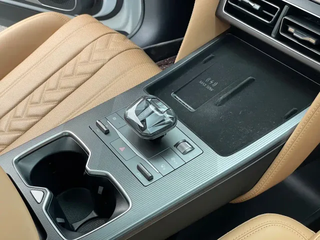 BYD Song L DM-i — Фото автомобиля 16