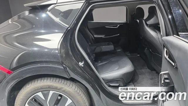Kia EV6 — Фото автомобиля 12