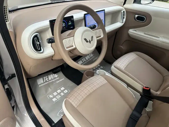Wuling Hongguang Mini EV — Фото автомобиля 10