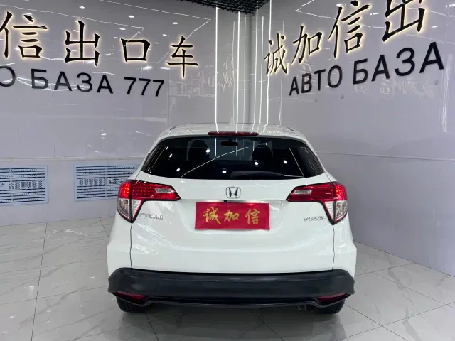Honda Vezel — Фото автомобиля 5